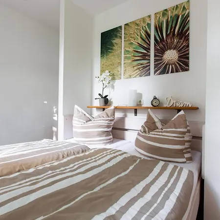 Am Goethepark Im Leipziger Neuseenland Apartamento