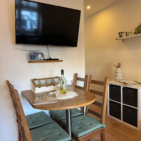 Am Goethepark Im Leipziger Neuseenland