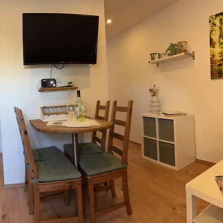 Apartamento Am Goethepark Im Leipziger Neuseenland