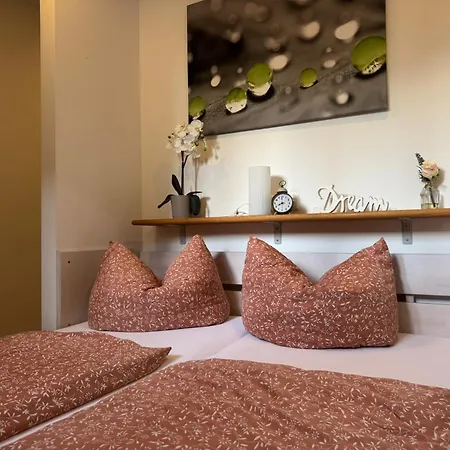 Am Goethepark Im Leipziger Neuseenland