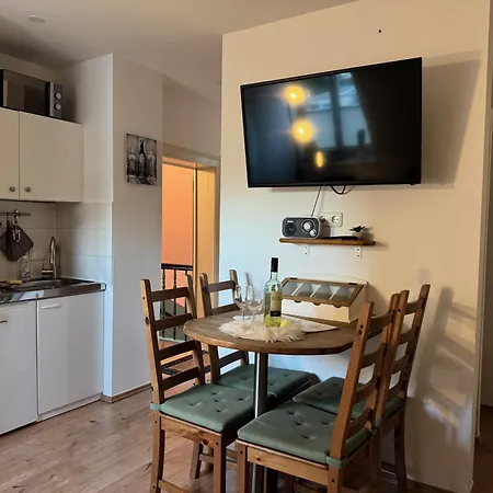 Am Goethepark Im Leipziger Neuseenland