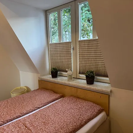 Apartamento Am Goethepark Im Leipziger Neuseenland