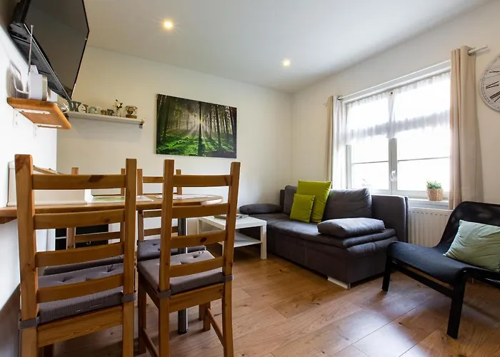 Am Goethepark Im Leipziger Neuseenland لبسيا